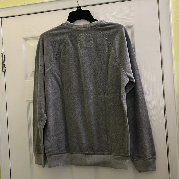 MEN’s Hollister Sweater Velvet Fleece Like material size SMALL - Picture 4 of 4
